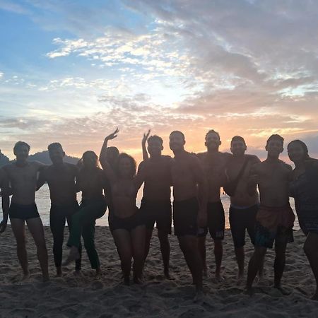 Efferus Hostel ウバトゥバ エクステリア 写真