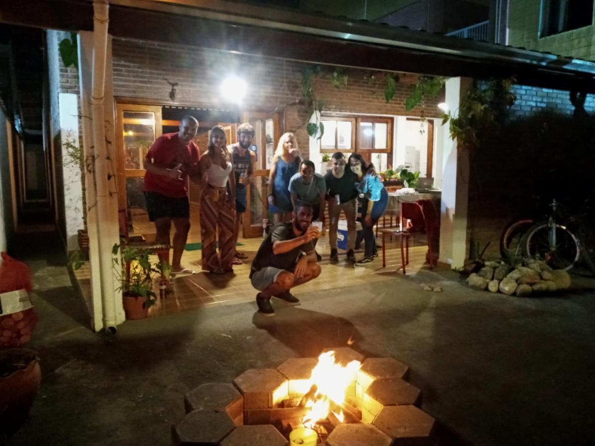 Efferus Hostel ウバトゥバ エクステリア 写真