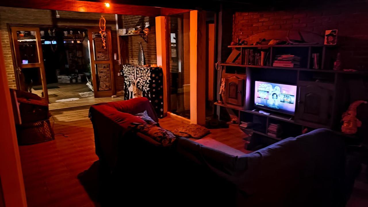 Efferus Hostel ウバトゥバ エクステリア 写真