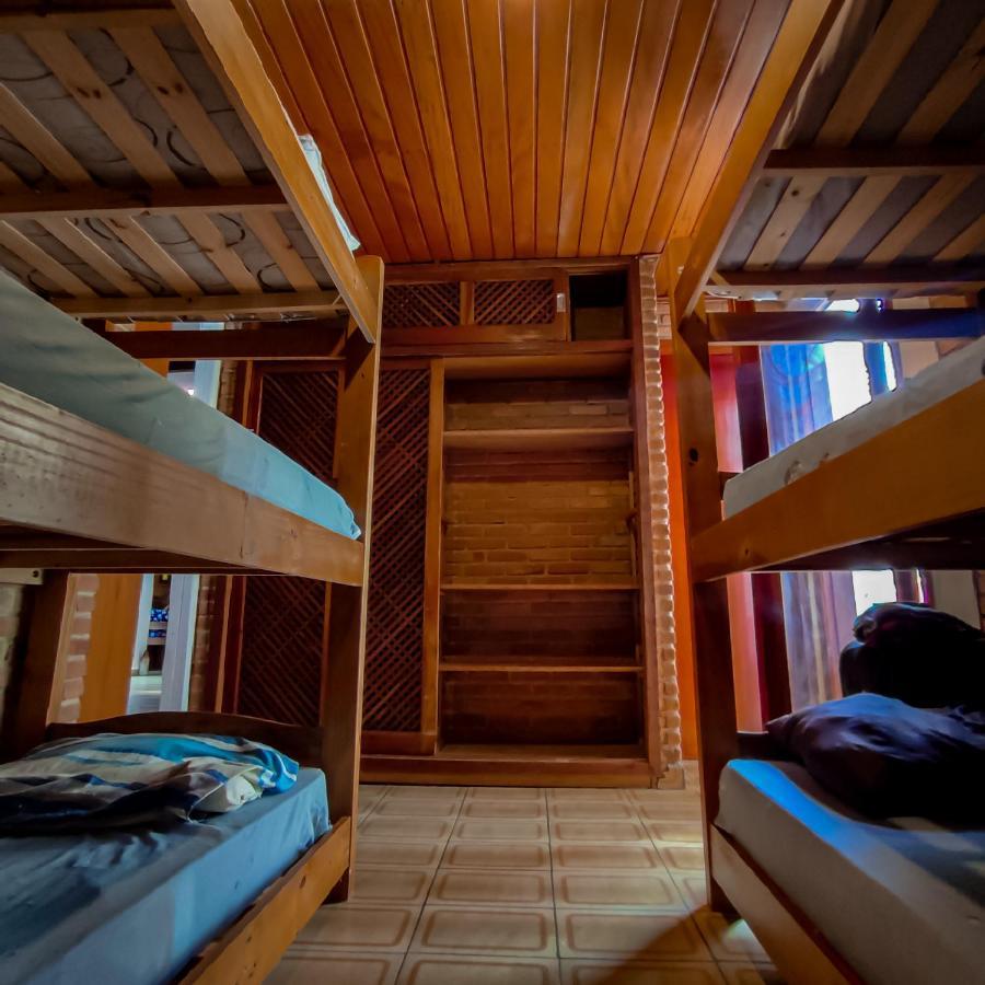 Efferus Hostel ウバトゥバ エクステリア 写真