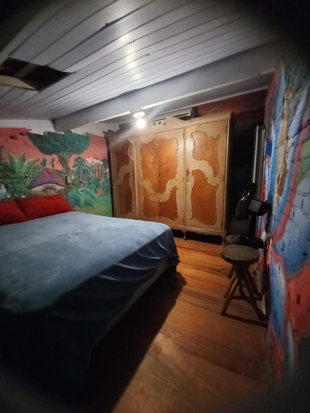 Efferus Hostel ウバトゥバ エクステリア 写真